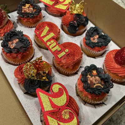 High Fashionable Cupcakes 