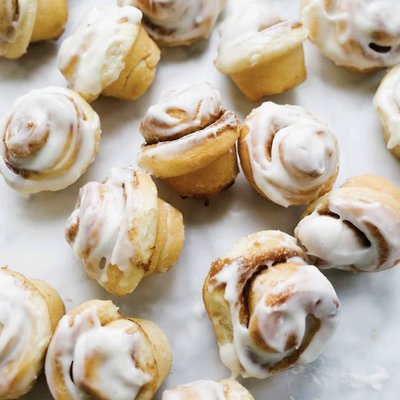 Mini Cinnamon Rolls-8 pack 