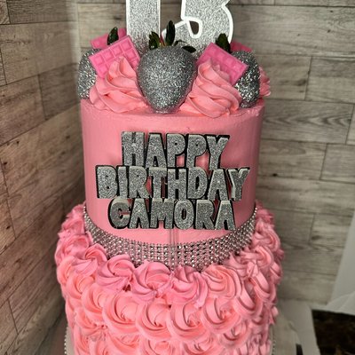 2 Tiered Cake ( 6 Inch & 8 Inch)