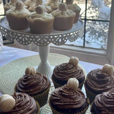 XL Cupcakes