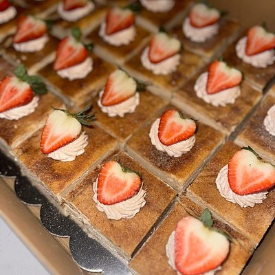 1 Dozen Churro Cheesecake Bars