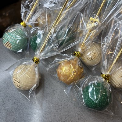 24 Cake Pops/Sicles
