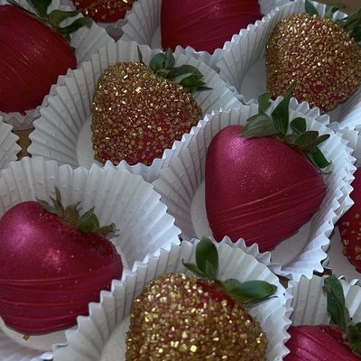 Chocolate covered strawberries 