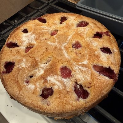 Strawberry Sourdough Cake 9”
