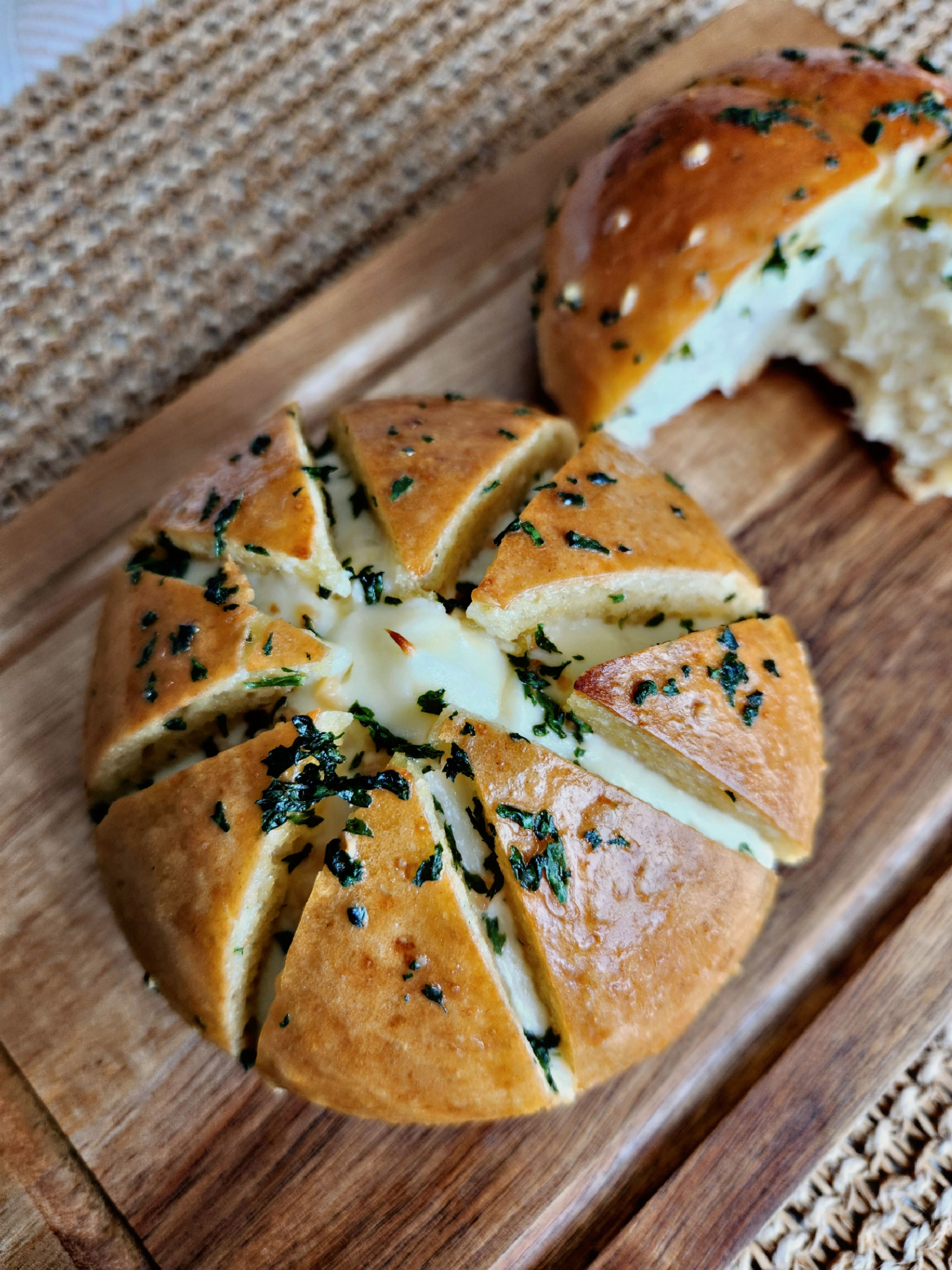 Garlic Cream Cheese Bread