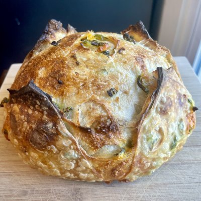 Jalapeño Cheddar Sourdough 