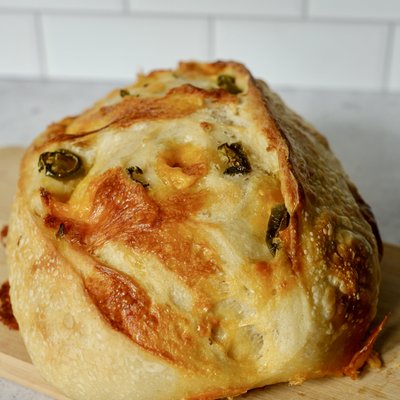 Jalapeño Cheddar Sourdough 