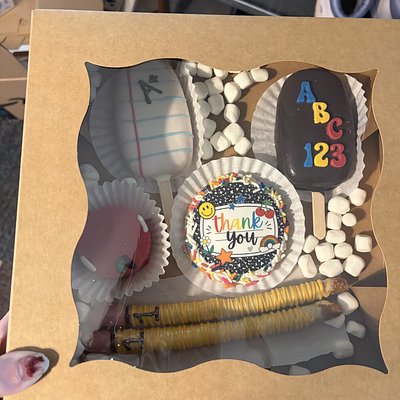 Custom Cakesicles