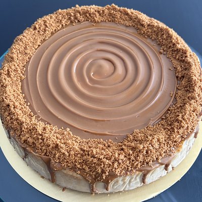 Classic 9" Biscoff Cheesecake
