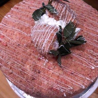 Strawberry Crunch Cake