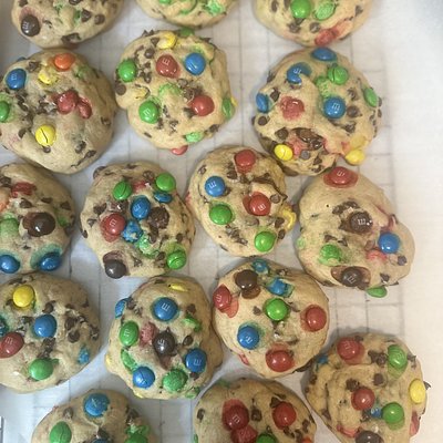 Sourdough M&M Cookies (1/2 Dozen) 
