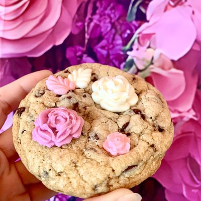 Blooming Chocolate Chip Cookie 