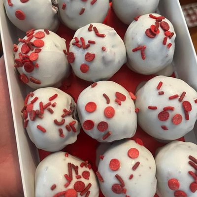 Red Velvet Cake Truffles