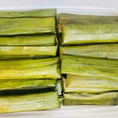 Sweet Rice Cake (Ncuav Pias) - Small Tray