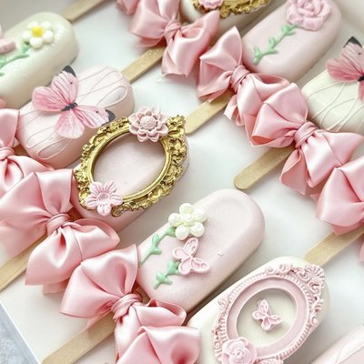 Cakesicles
