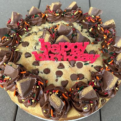 Peanut Butter Cup Cookie Cake