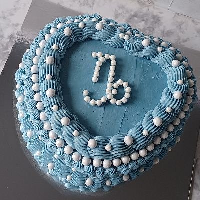 Fancy Heart Cake 
