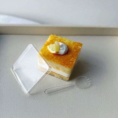LEMON JELL-O Cake Cube
