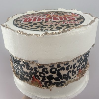 10in Cakes (feeds 20-25)