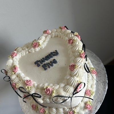 8” heart cake