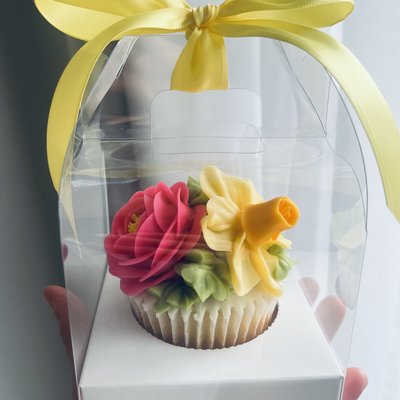 Single Vanilla Cupcake 