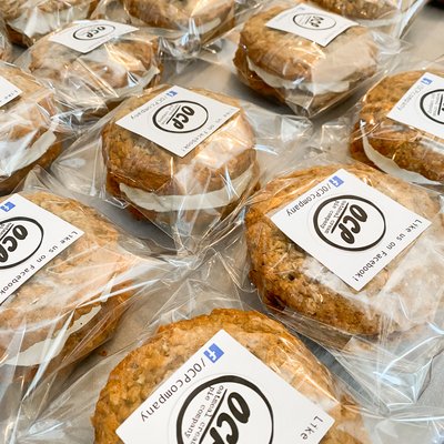 Individual BIG Pie - Oatmeal Chocolate Chip