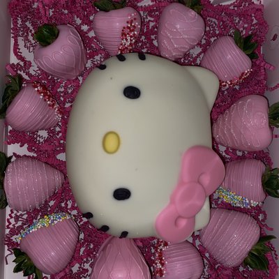 HK Breakable With 1dzn Strawberries 