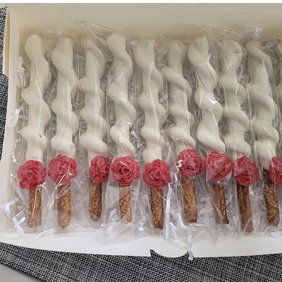 Caramel Pretzels Rods