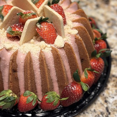 Strawberry Shortcake Pound Cake