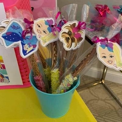 Pretzel Rods w/ Themed Toppers