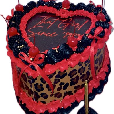 Heart Cakes (REGULAR OR BURN EFFECT) STARTS AT $100- 8in (serves About 15)