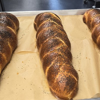 3 Strand Challah Loaf - Poppy Seed