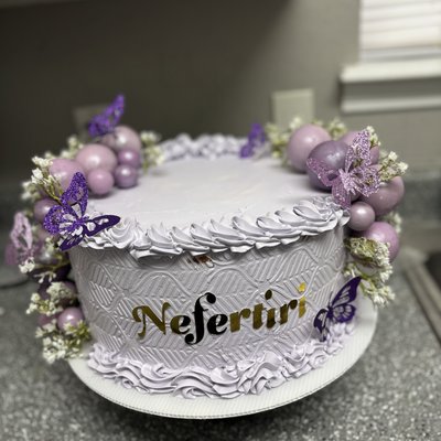 Custom Round Or Heart 12in Cake