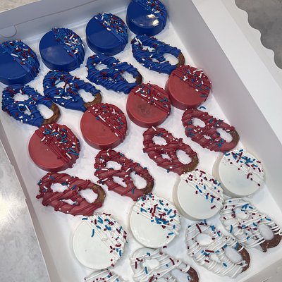 Chocolate Covered Pretzles 