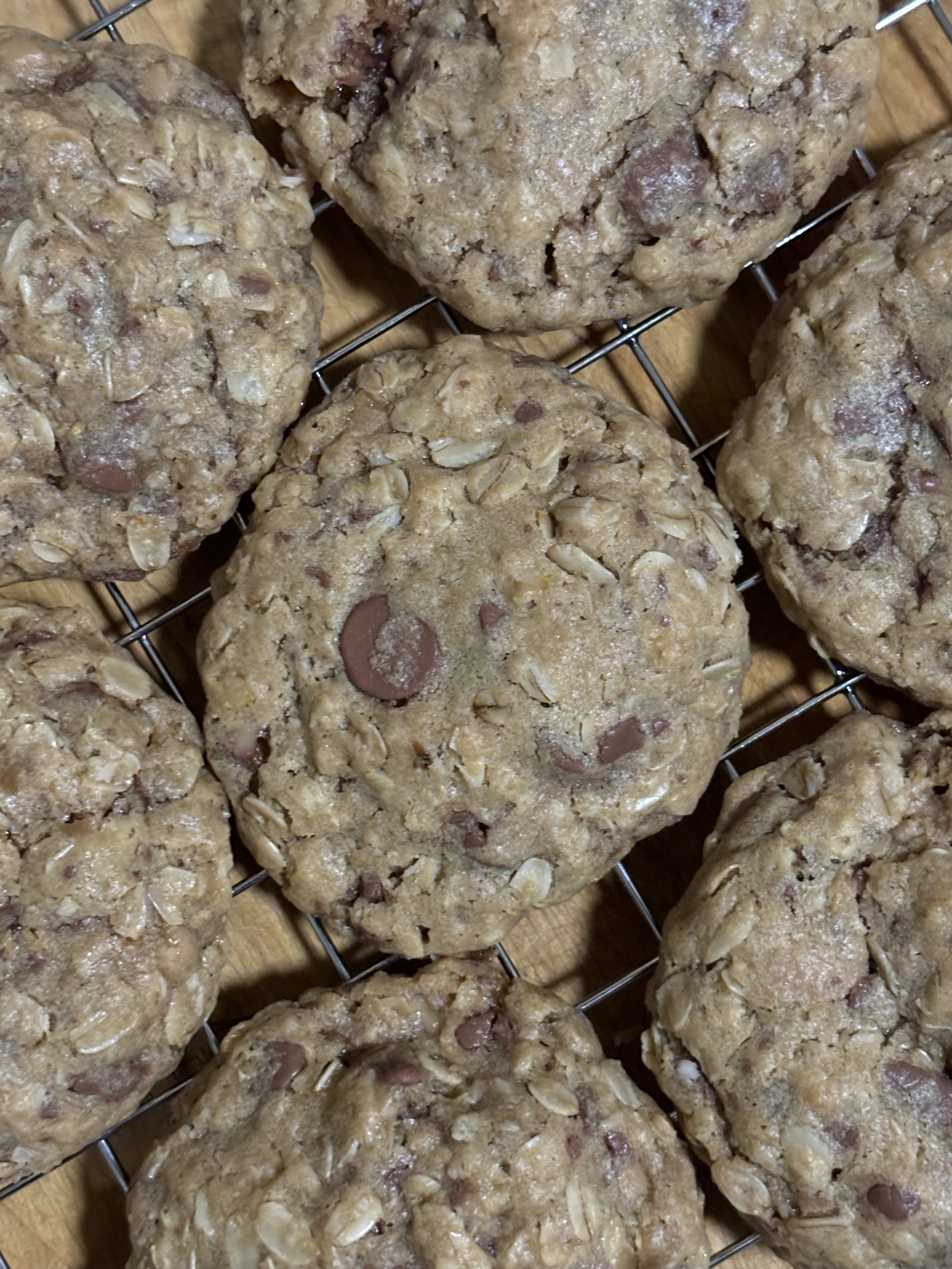 Oatmeal Toffee Chocolate Chip Cookies