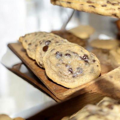 Bakery Style Chocolate Chip Cookies