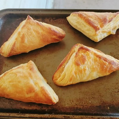 Peach Cobbler With Peach Syrup Turnovers 