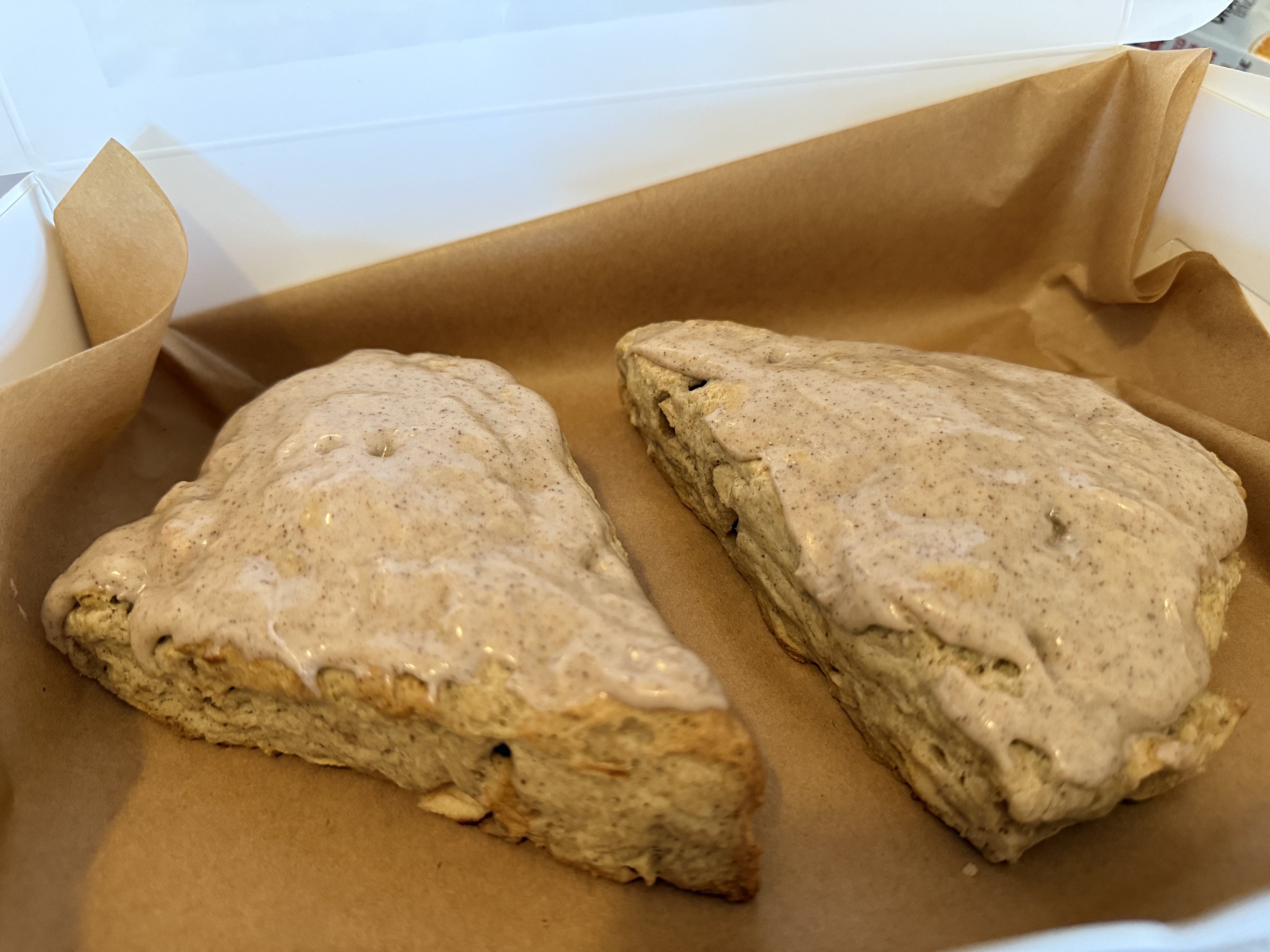 🍏 Sourdough Cinnamon Apple Scones 