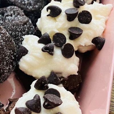 Mini Chocolate Drop Cookies (16 Mini Cookies)