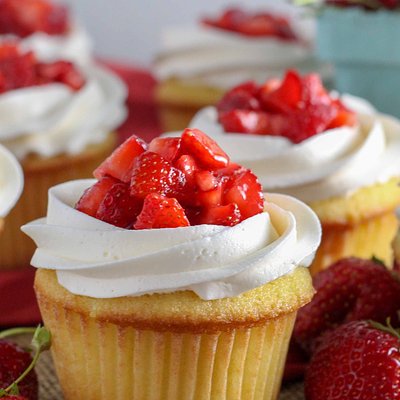 Strawberry Shortcake Cupcake 
