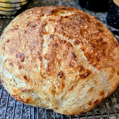Black Pepper Parmesan Artisan Bread