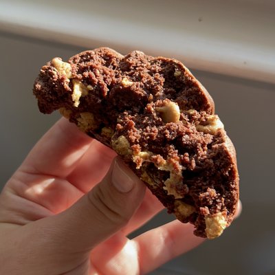 Mondo Chocolate Peanut Butter Cookie 