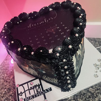 10in 2 Layer Heart Cake 