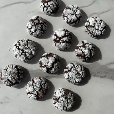 Chocolate Crinkle Cookies 