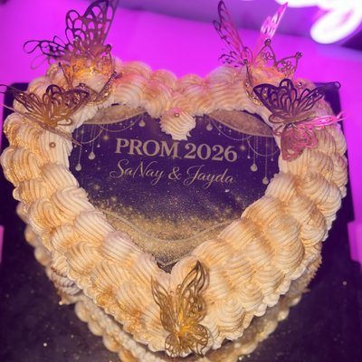 10” Heart Cake Fully Customized 2-3 Layers 