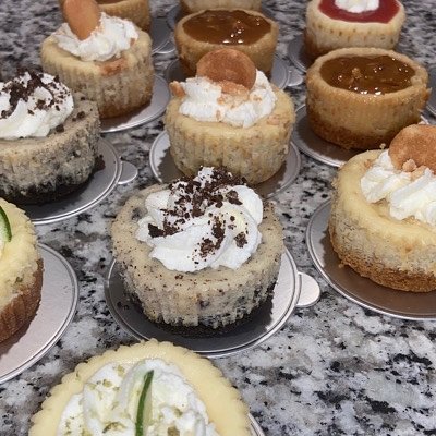 Perite Cheesecakes (1/2 Dozen)