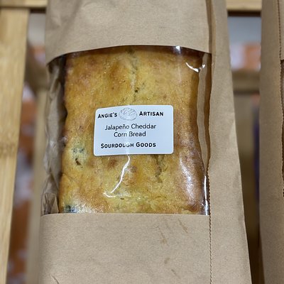 Jalapeño & White Cheddar Sourdough Corn Bread