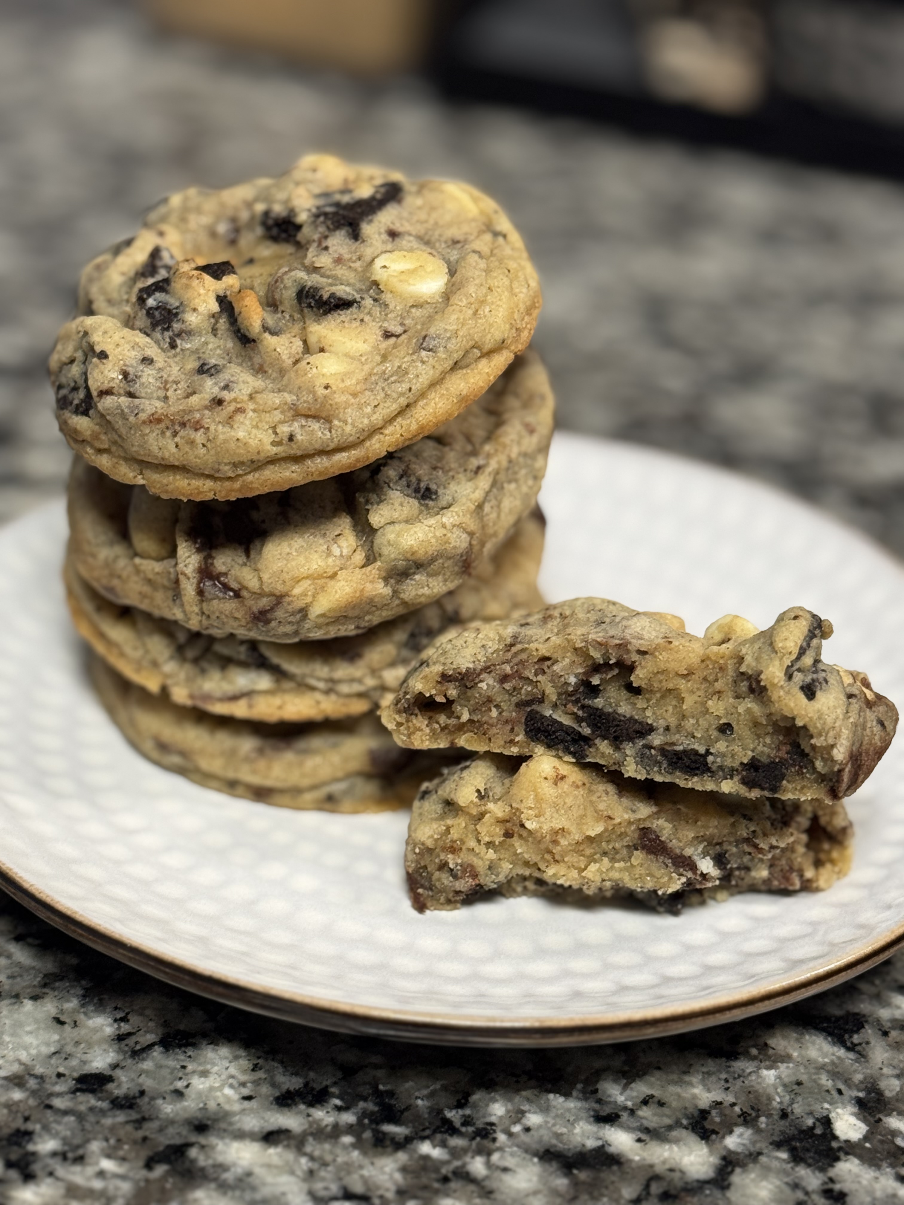 Cookies And Cream Cookies- Jumbo Dozen