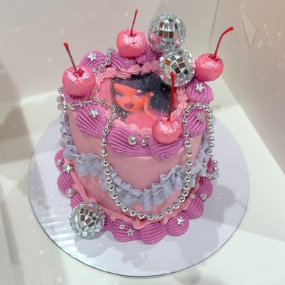 4in Cake Heart