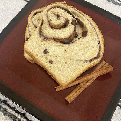 Cinnamon Raisin Swirl (Seasonal)